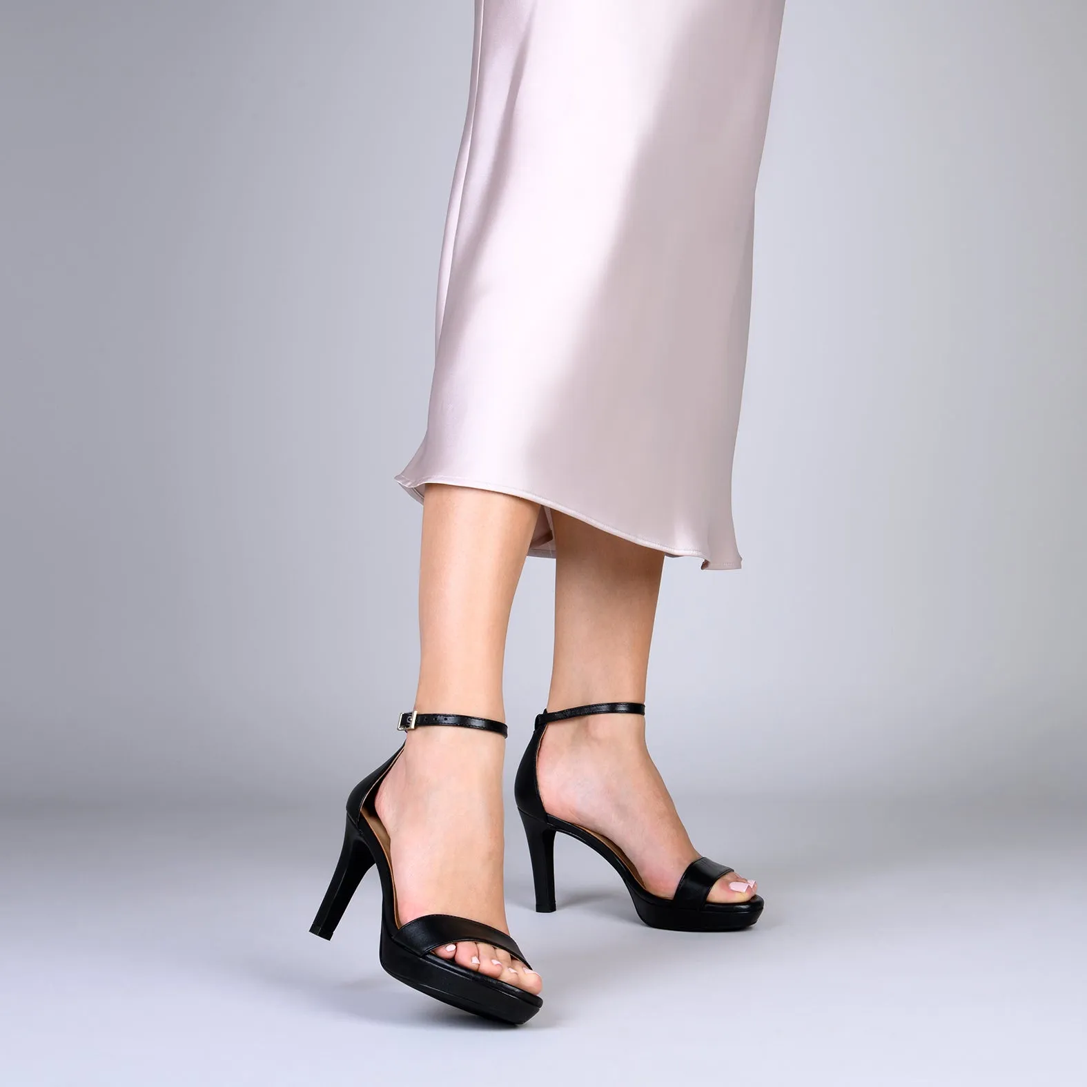 FIESTA - High Heel Platform Sandals BLACK