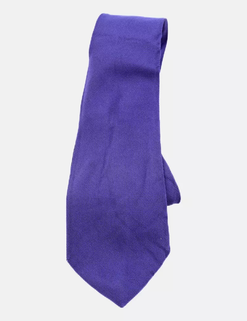 Casual blue tie by Massimo Dutti.