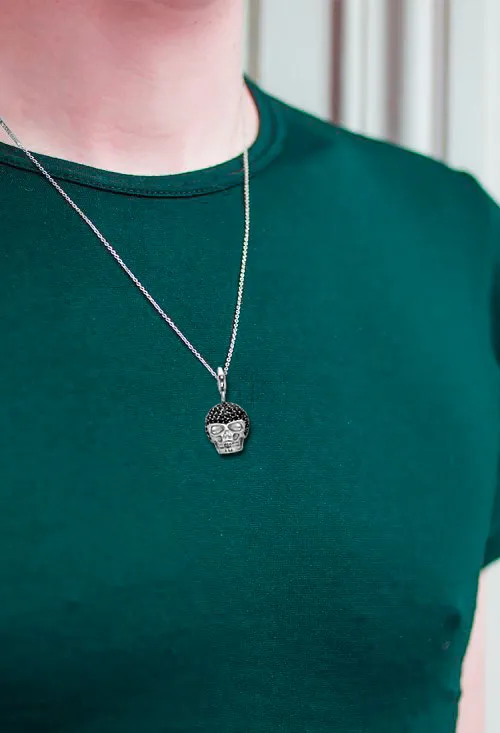 Silver skull pendant, item number 132_71669-C