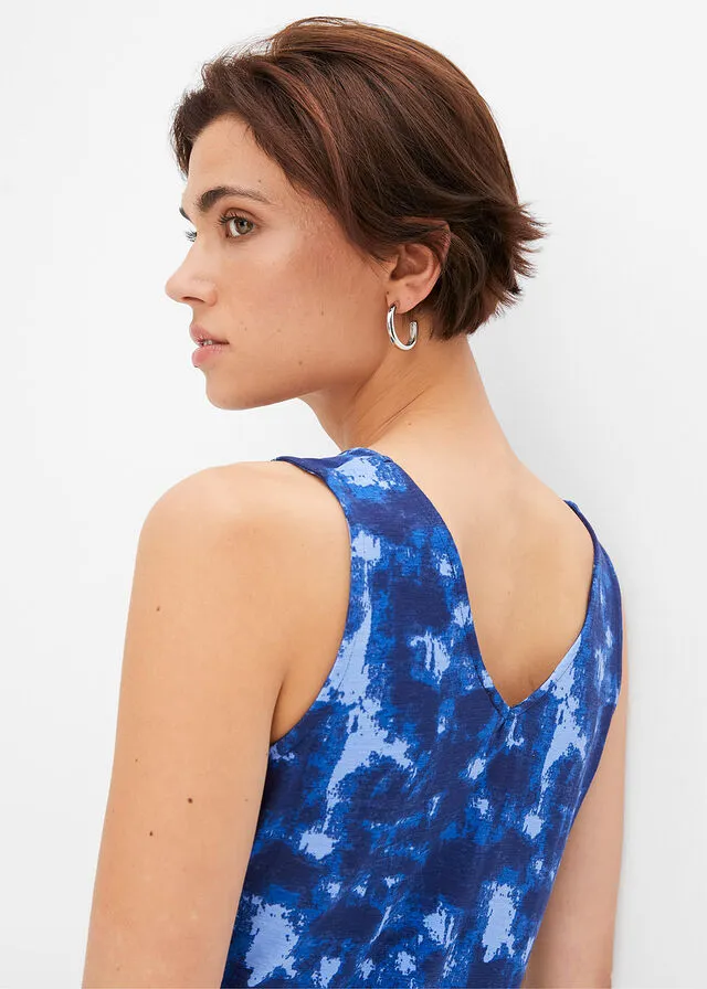 Provence blue, arctic blue, oxford blue top.